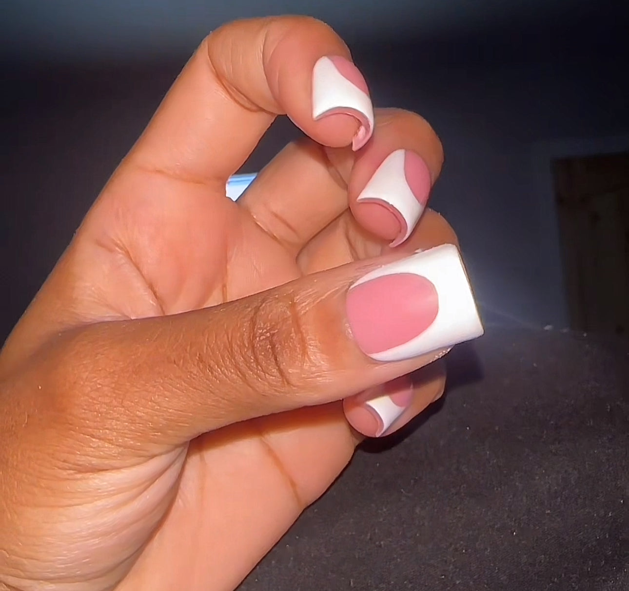 “Extreme French Tip” Press On Nails Set S