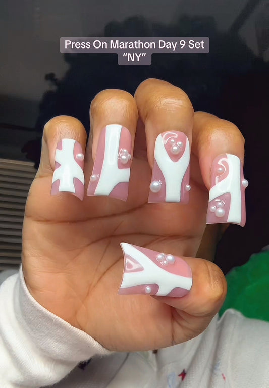 “NY” Press On Nails Set L