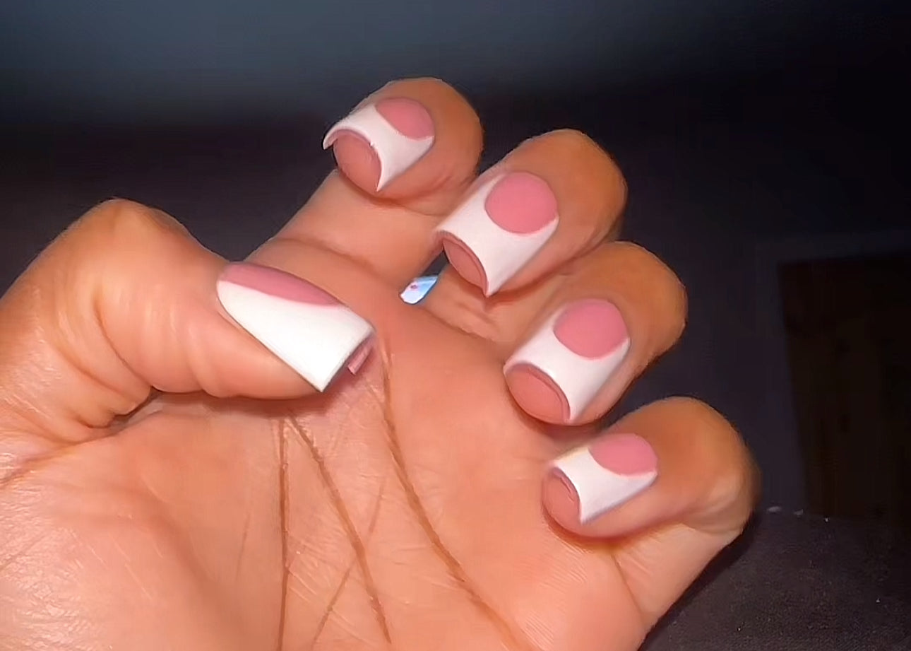 “Extreme French Tip” Press On Nails Set S