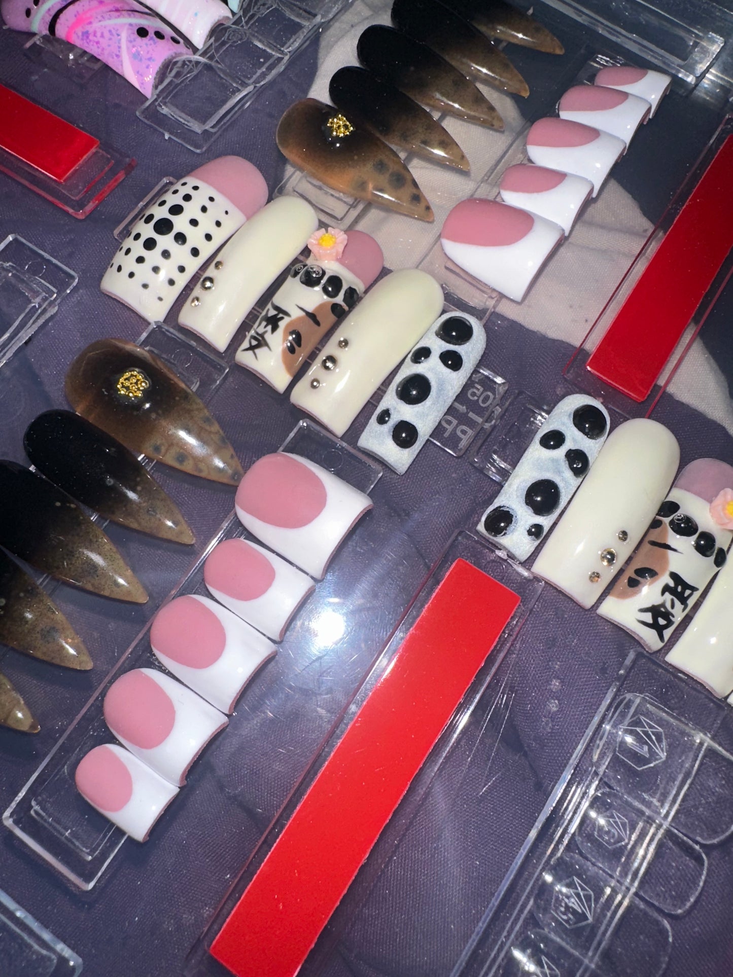 “Extreme French Tip” Press On Nails Set S